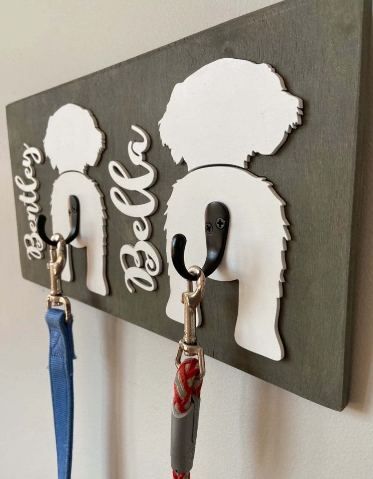 Personalized dog leash holder